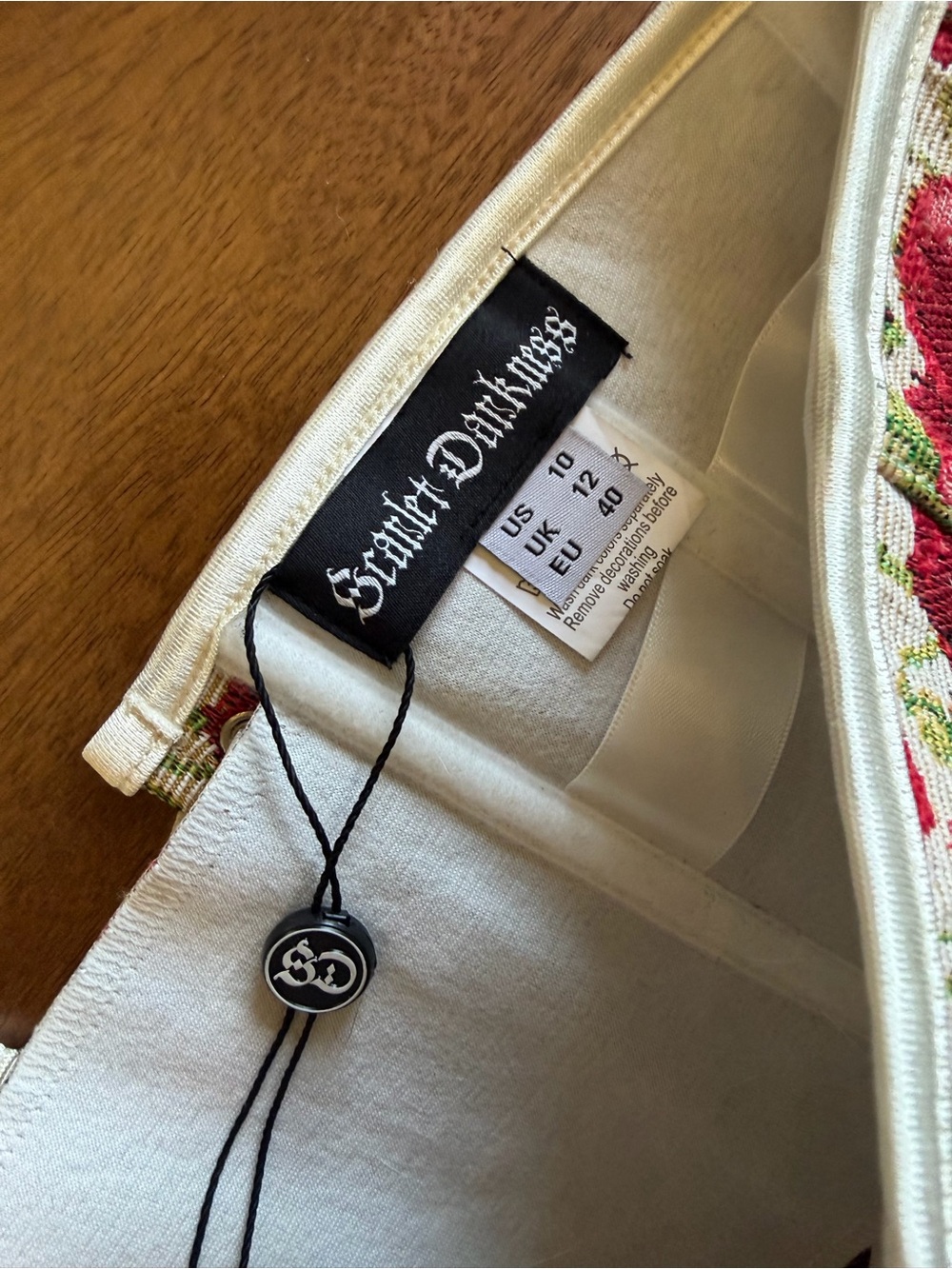 NWT Scarlet Darkness Floral Corset-Style Belt - Picture 3 of 3